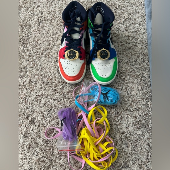 Melody Eshani WMNS AIR JORDAN 1 MID FEARLESS - Picture 3 of 4